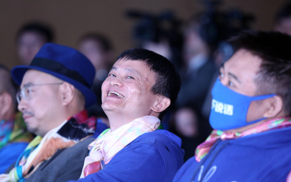 文章出轨媒体叫板:底气从何而来?