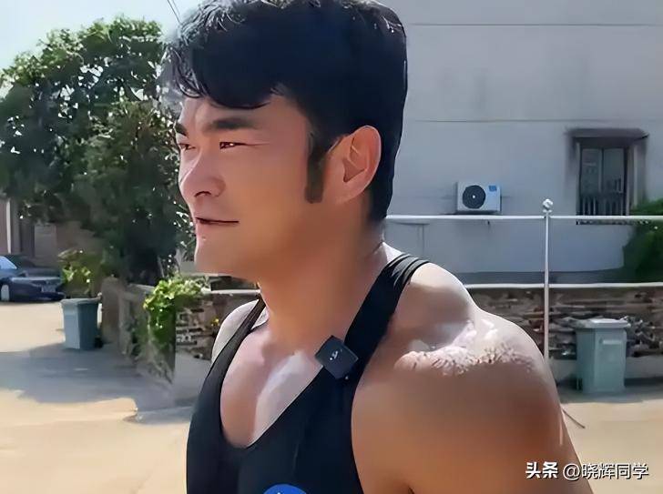 李维刚口碑逆转:官方媒体点赞真诚是必杀技