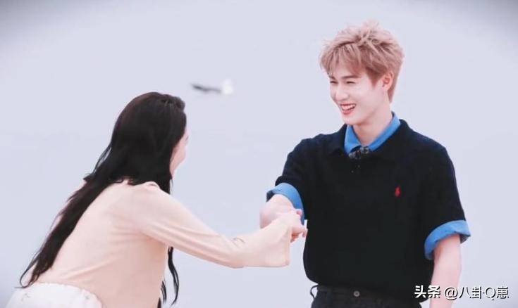 鹿晗出轨升级!婚房带新女友入住