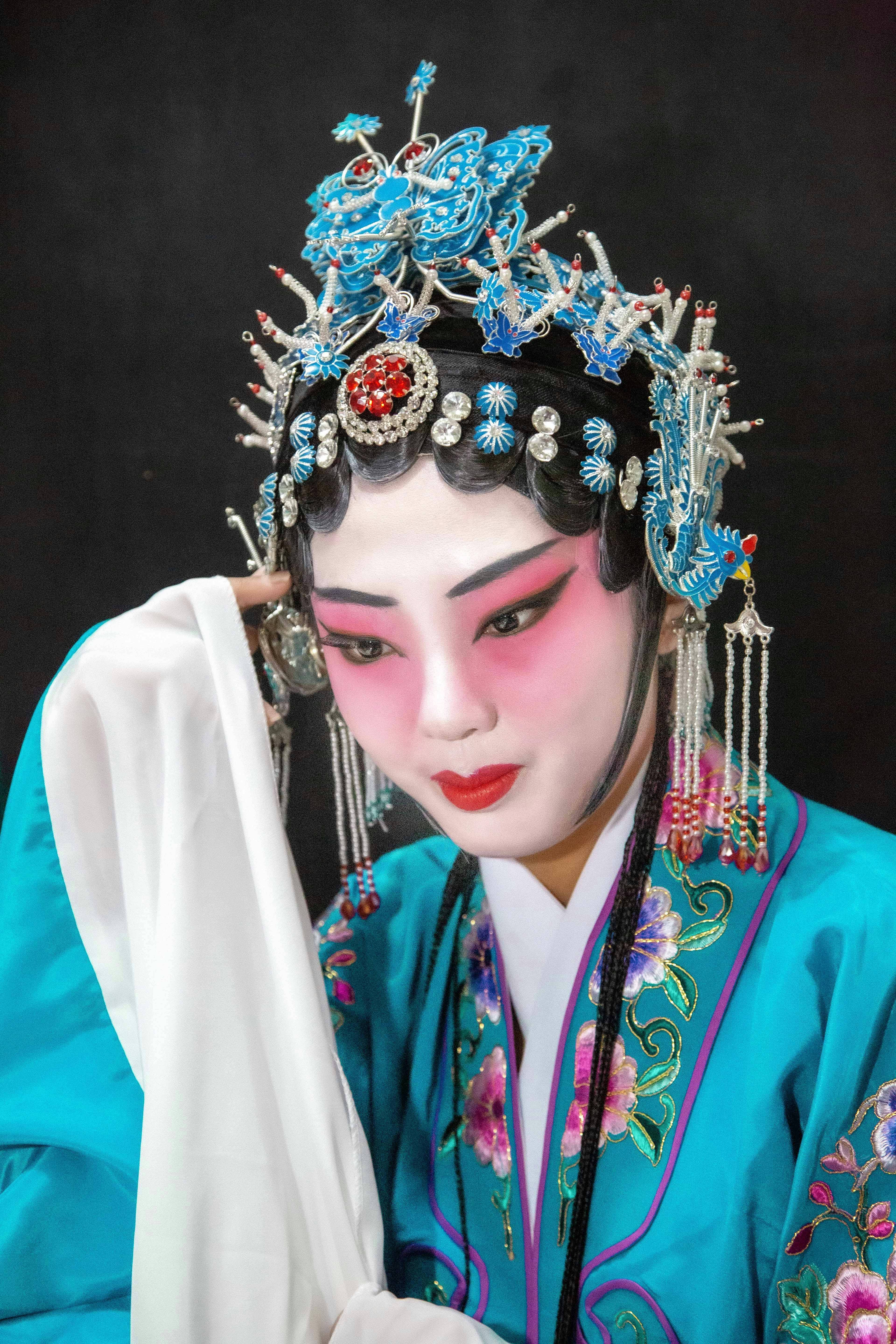 张颂文逆袭：家暴传闻后终成影帝