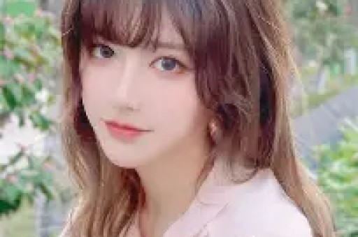网红狗头萝莉否认出轨 澄清事实直面镜头