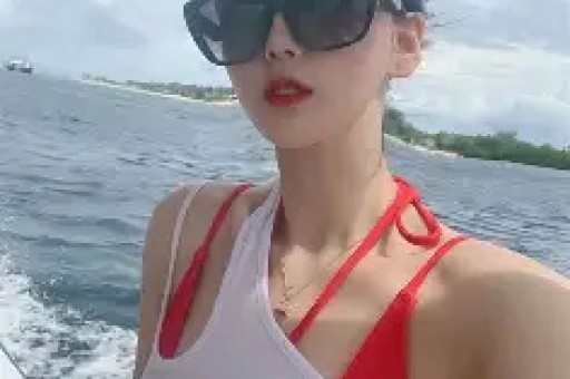 白冰出轨聊天记录曝光,顶流网红人设崩塌