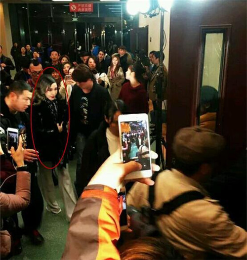 萧亚轩安徽春晚耍大牌 安保与节目组冲突